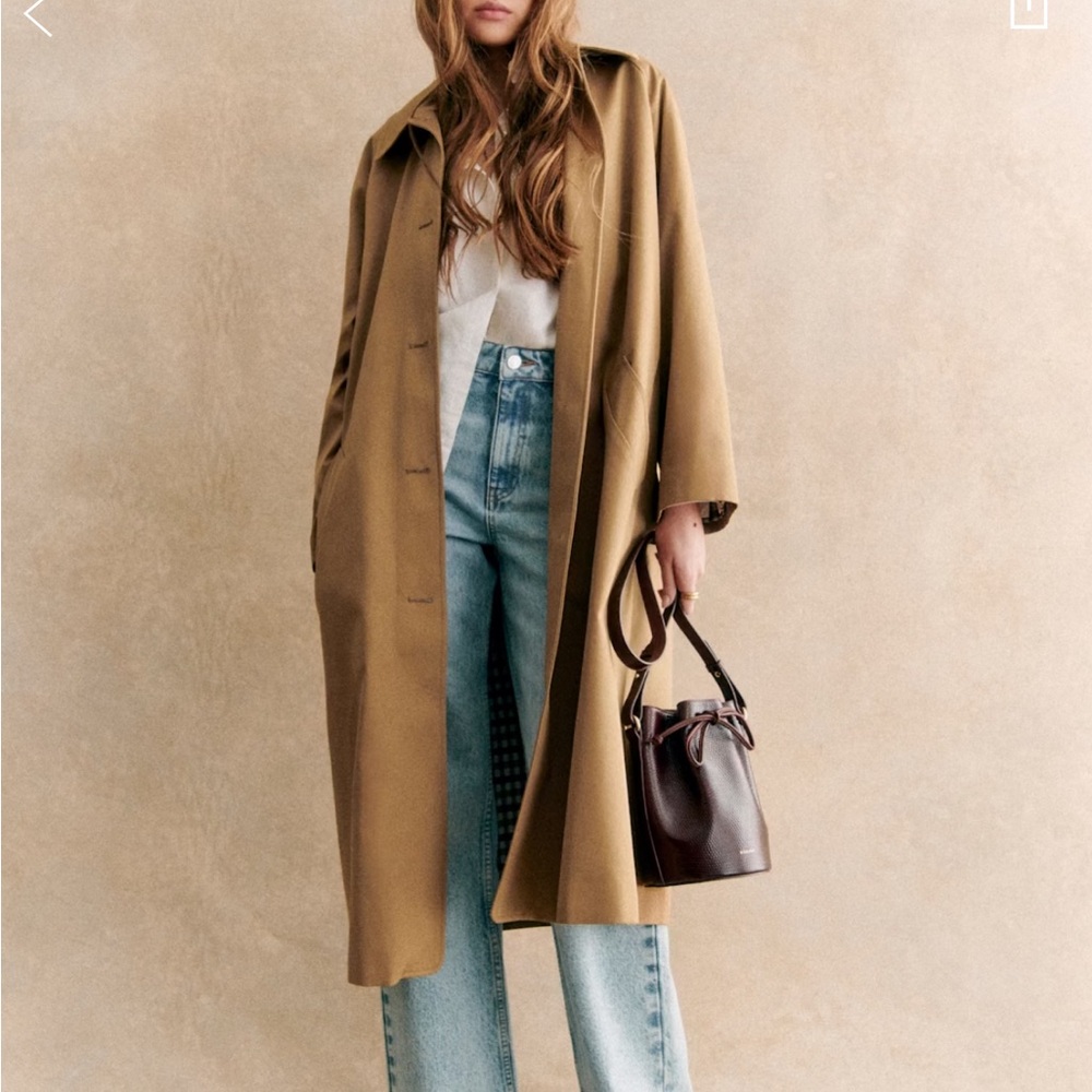 Sezane Clyde Trench in Camel